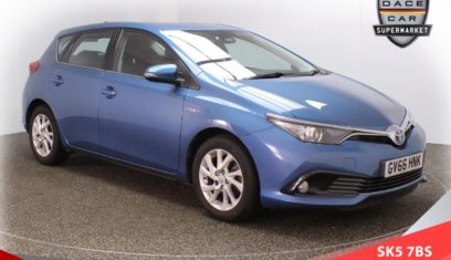 Used 2017 BLUE TOYOTA AURIS Hatchback 1.8 VVT-I BUSINESS EDITION TSS 5d AUTO 99 BHP HYBRID ELECTRIC (reg. 2017-01-30) for sale in Stockport