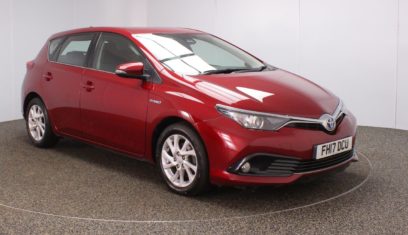 Used 2017 RED TOYOTA AURIS Hatchback 1.8 VVT-I BUSINESS EDITION TSS 5d AUTO 99 BHP HYBRID ELECTRIC (reg. 2017-05-31) for sale in Stockport